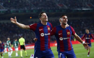 Lewandowski rescues Barca and ends drought with Alaves double